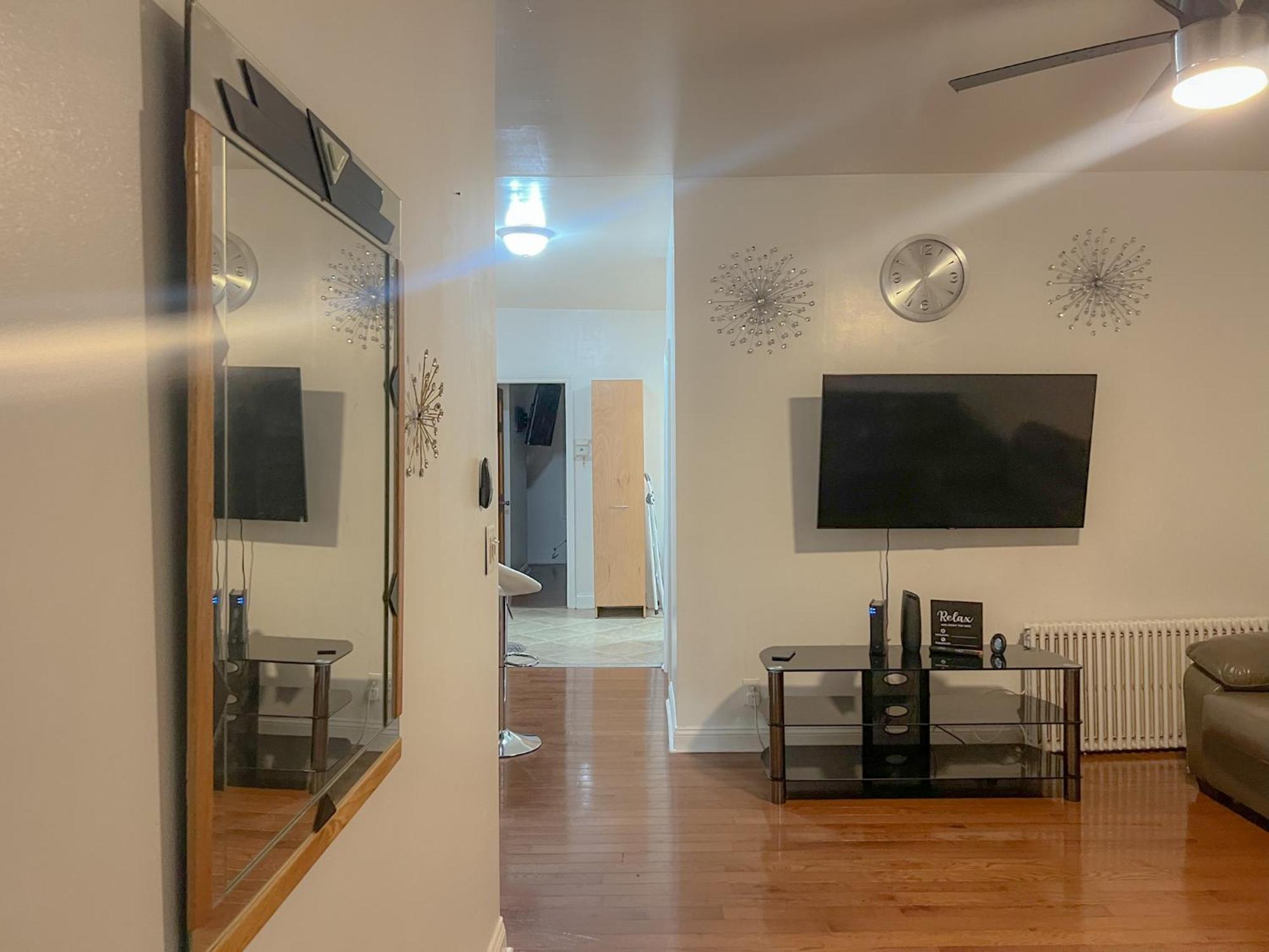 2 Bedroom Bliss In College Point Nueva York